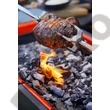 Kép 13/13 - Everdure by Heston Blumenthal HUB Black faszenes grillsütő